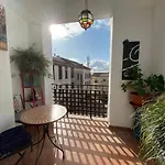 Vivienda Turistica Pop Bowie House