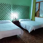 Hostal Cabaneros