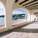 Apartamento reformado a 2 minutos de la playa en Calella!
