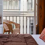 Casa Del COLECCIONISTA by Cadiz4Rentals