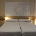 Deluxe Hostels & Suites Merida