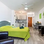 427 Beautiful Summerland Studio Wi-Fi Sat-Tv
