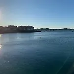 Apto. Con Terraza Y Vistas Al Mar