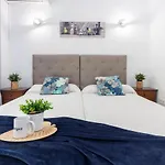 Estudio a 100 metros de la playa