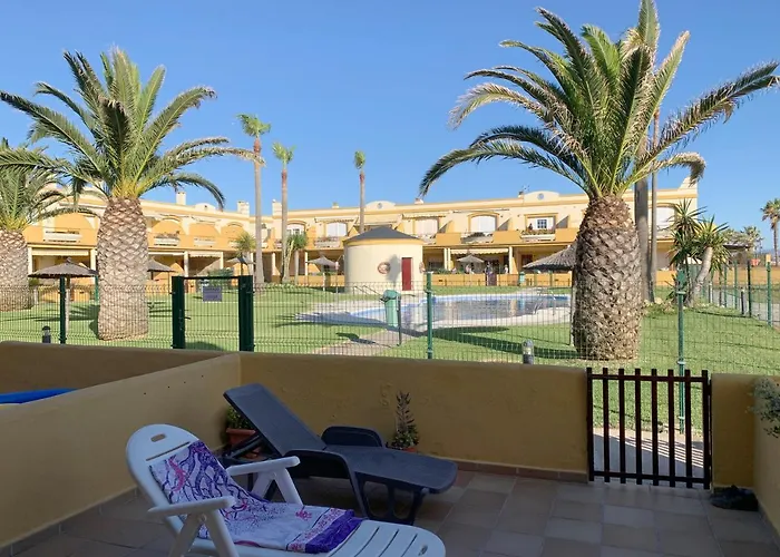 Apartamento Primera Linea De Playa Con Piscina.