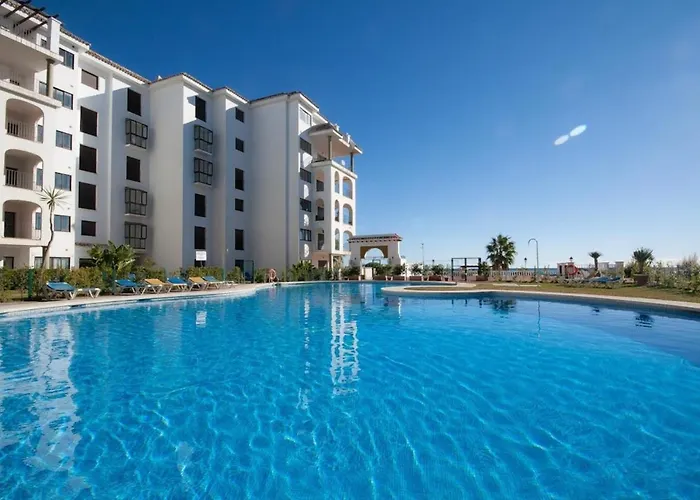 Stunning Views Await You In Marina De La Duquesa