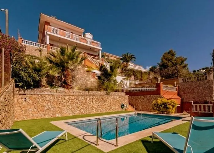 Chalet Santa Susana