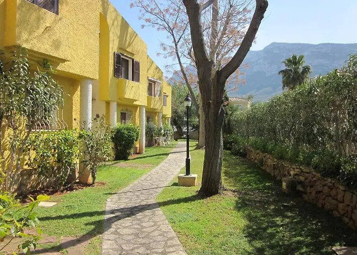El Cau Del Montgo