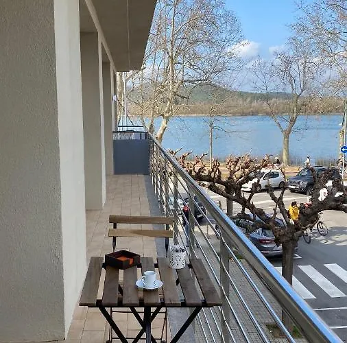 Jasalpi Unico Apartamento Delante Del Lago De Banyoles