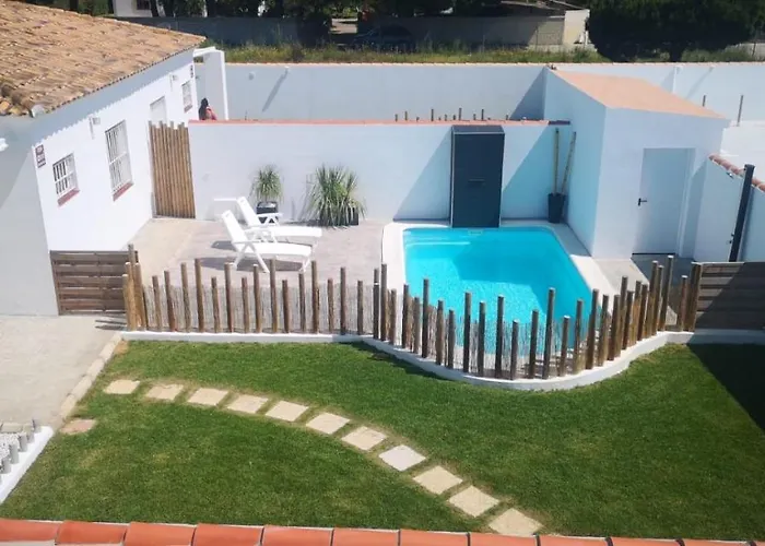 LA PALAPA, Chalet con piscina privada y muy cerca del mar