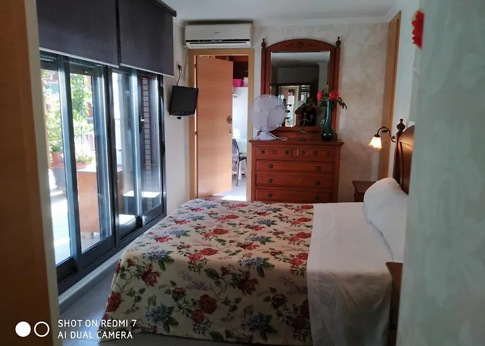 Habitacion Familiar En Un Atico Con Gran Terraza Y,Cocina ,En La Playa