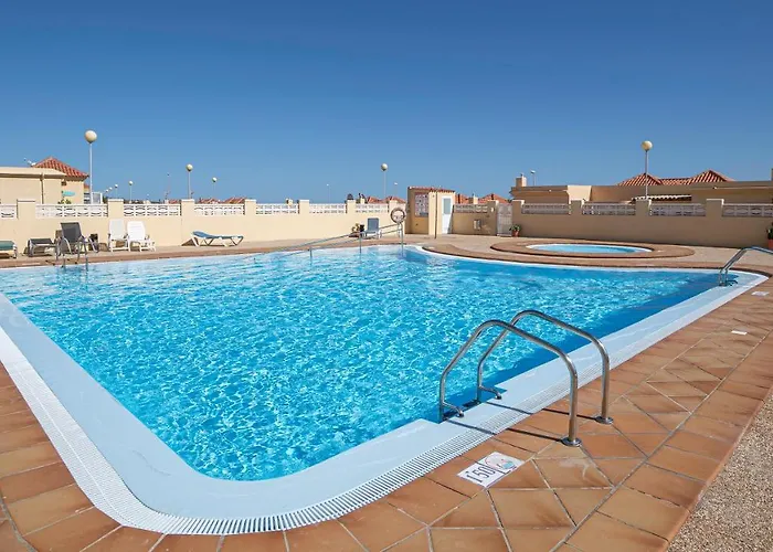 Private Terrace Home - Parking - Pool