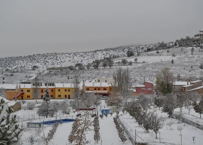 Caserio Inazares - Montana, Chimenea, Nieve, Barbacoa