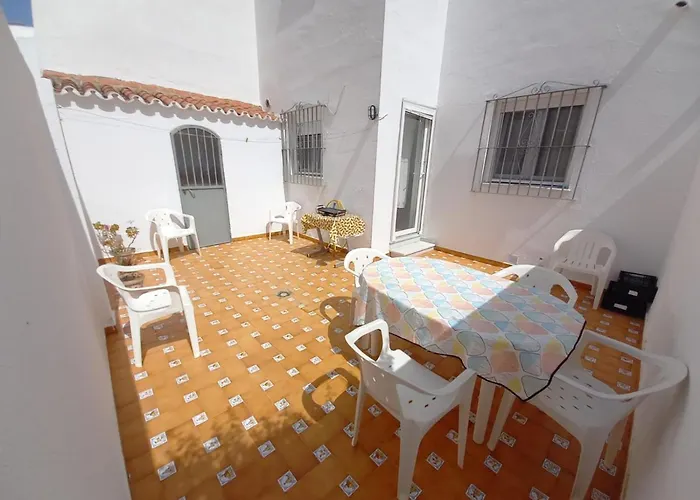 Casa Con Patio En El Centro De La Ciudad