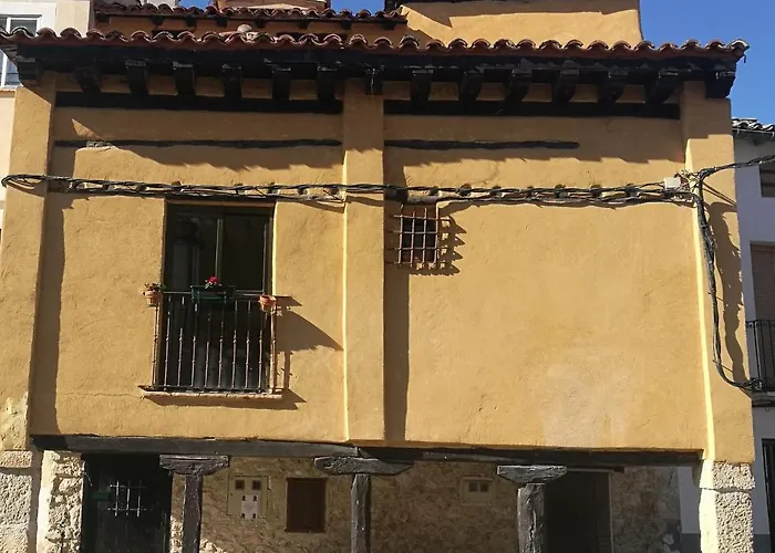 El Soportalillo De La Fuente Vieja