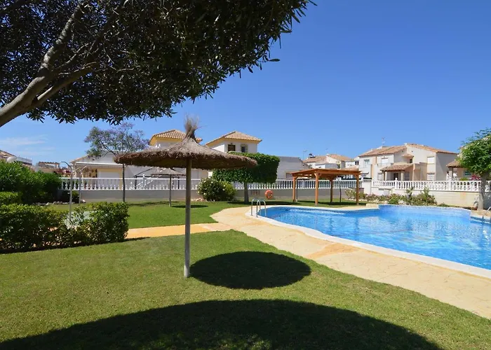 Belvilla By Oyo Casa Crispin