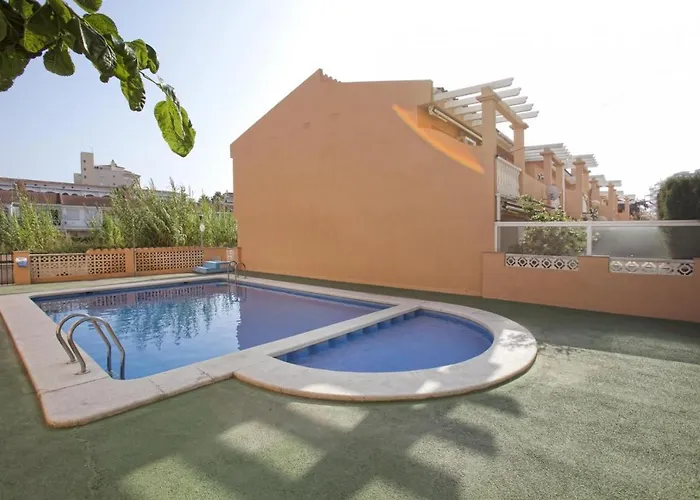Las Pergolas Orange Costa