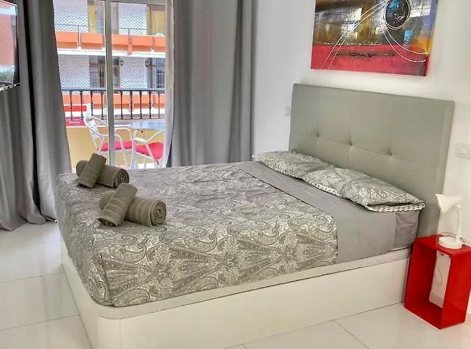 Modern Loft With Terrace In Pedestrian Street Next To Las Canteras