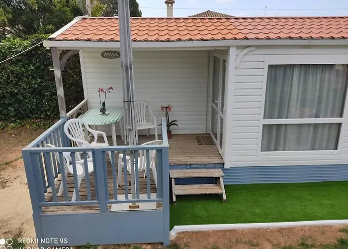Coqueta casita con jardin desde 5 noches