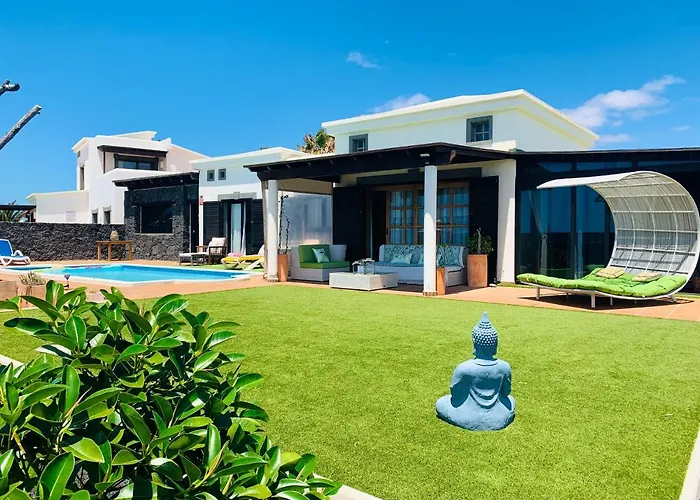 Villa Lisi ,lujo y confort a 300 metros del mar