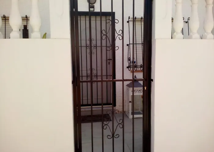 Charming 2-Bed Villa In Camposol