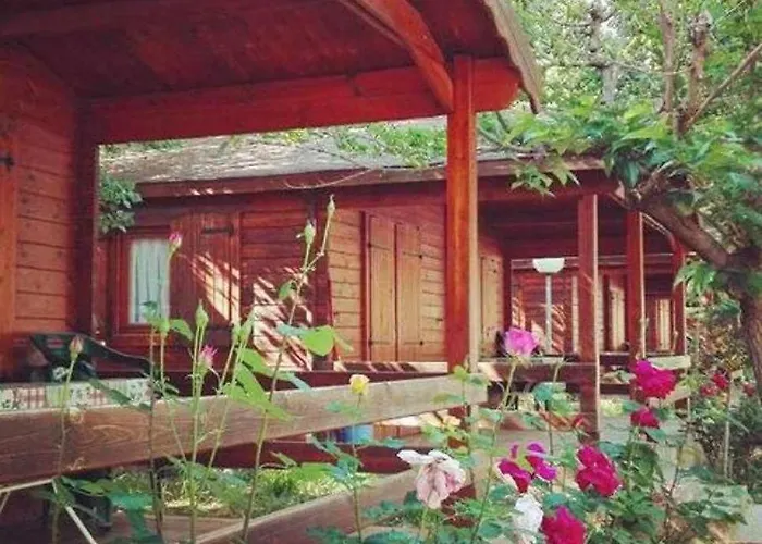 Bungalow&Camping Fuente De Regrustan