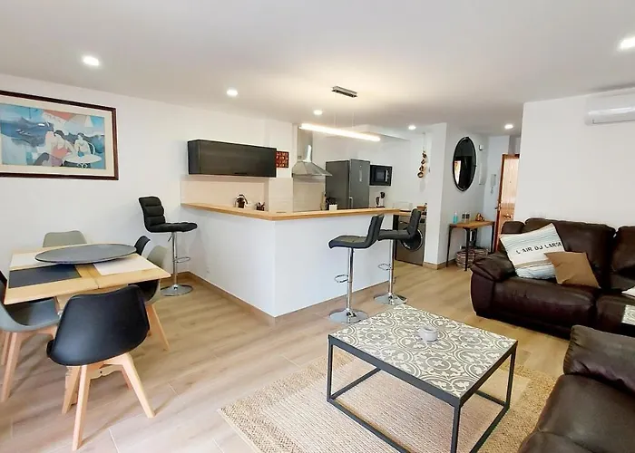 Sunny Duplex In Front Of Campello Beach
