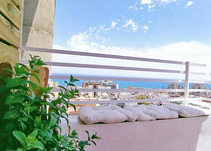 Centric Flat Level 17 With Panoramic Terrace Overlooking The Sea