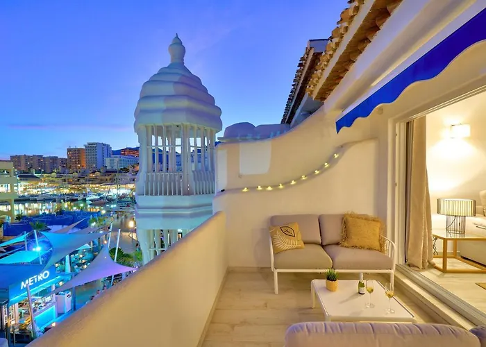 Ola Puerto Marina Apartment
