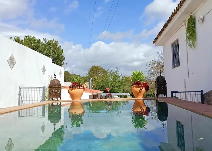 Casa Bakara