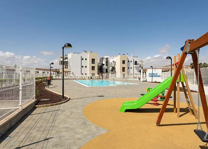 Homeforguest Apartamento En Residencia De Lujo Con Terraza Y Piscina