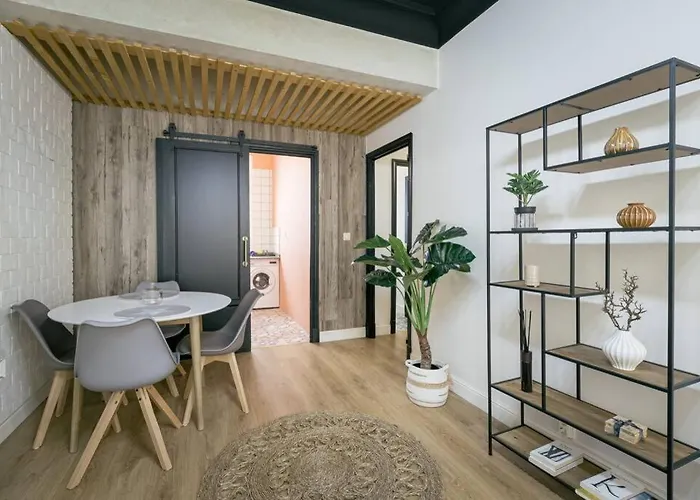 Apartamento Centrico, Cerca De La Playa Y Parking.