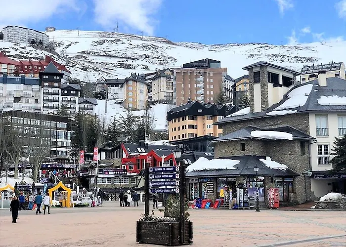 Todosierranevada Zona Baja - Apartamentos De 4 Dormitorios - Junto A Los Telecabinas