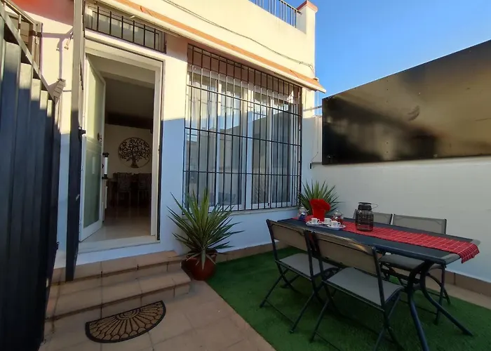 Apartamento Royal Gines II a 10 de Sevilla, a 20 del Aeropuerto de Sevilla