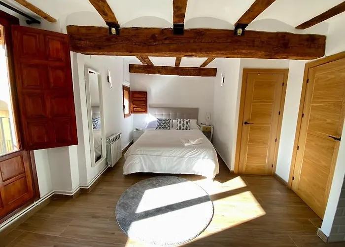 VILLA SOL. Casa con vistas y cueva