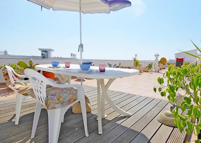 Atico Con Terraza En Primera Linea Fontana Real Albert Villas