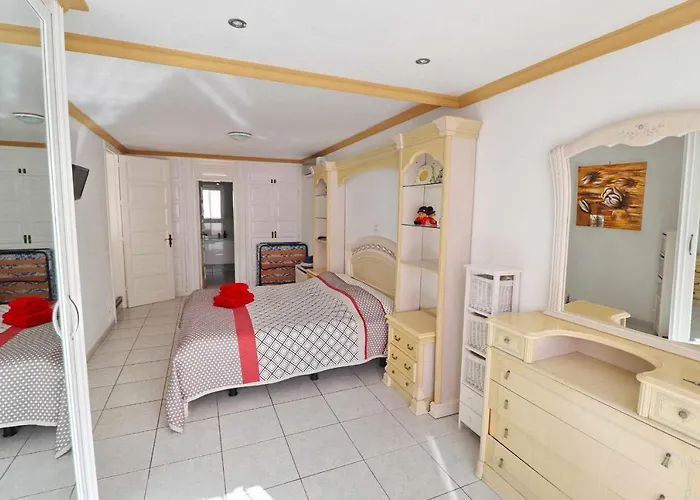 Parque Santiago II Villa 1 by Tenerife Rental&Sales