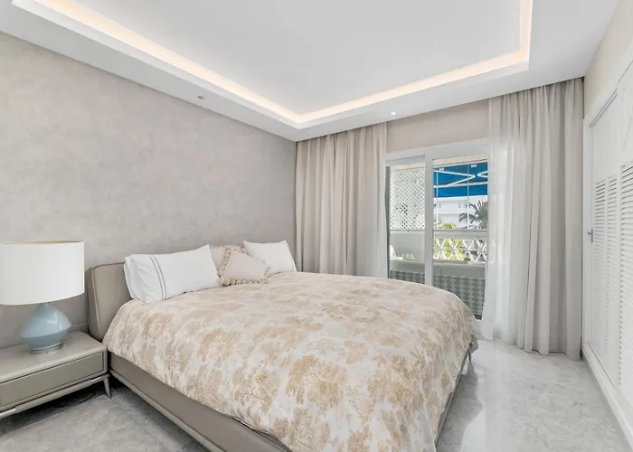 Modern And Large Apartment In The Heart Of Puerto Banus