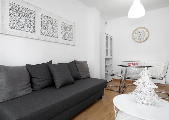 Apartamento En Sabinanigo Con Amplia Y Soleada Terraza