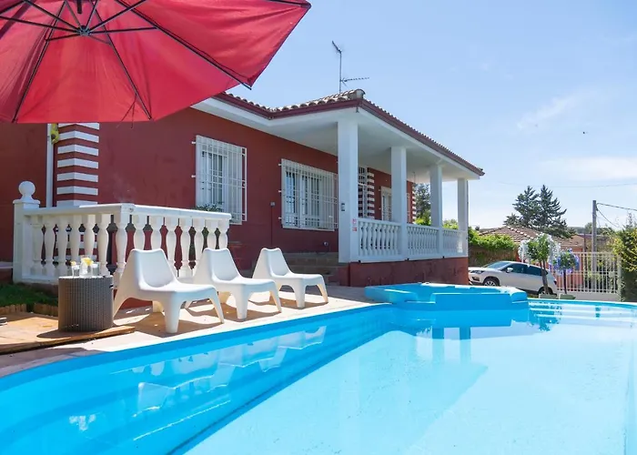 Villa Lujosa Privada Con Piscina