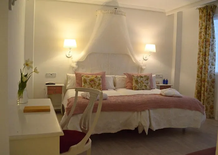 Ares Hotel