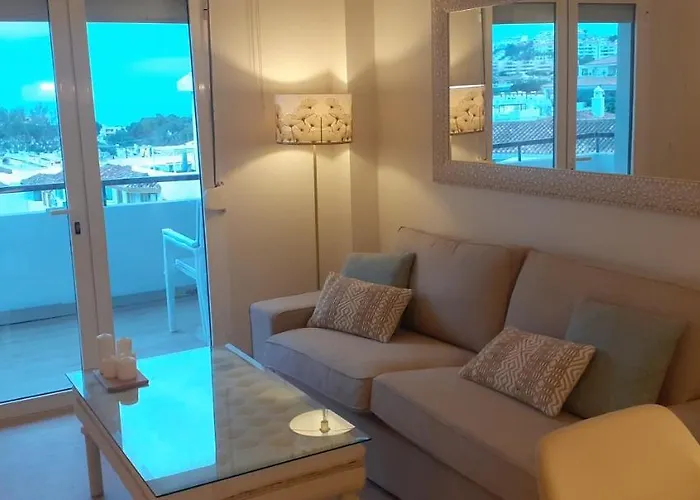 Apartamento- Atico En Mijas Costa , Con Piscina.