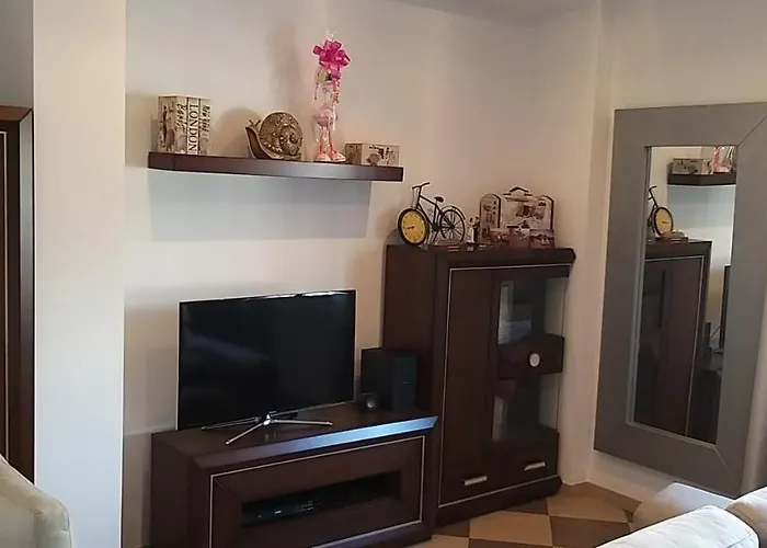 Apartamento Reformado Y Luminoso En Aguilar De La Frontera