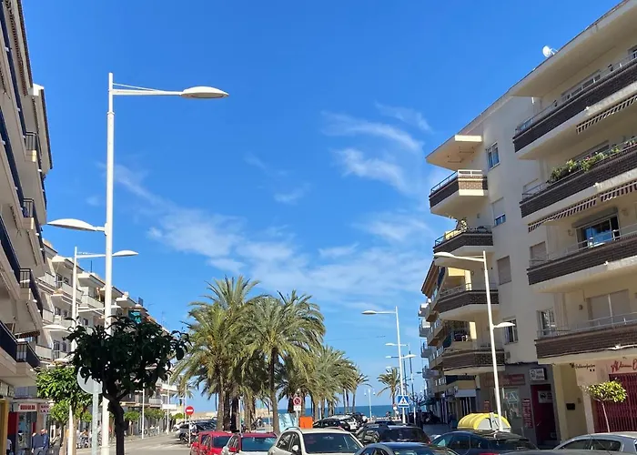 Javea Au Port Vue Mer Devant La Plage Grand Appartement Terrasse Clim Et Wifi