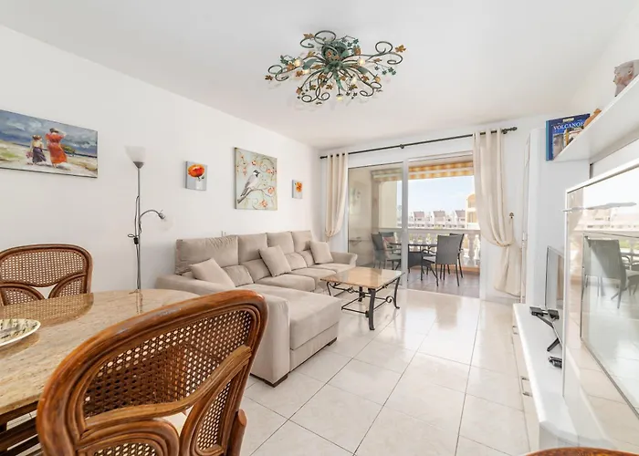 Tropical Holiday Apartment