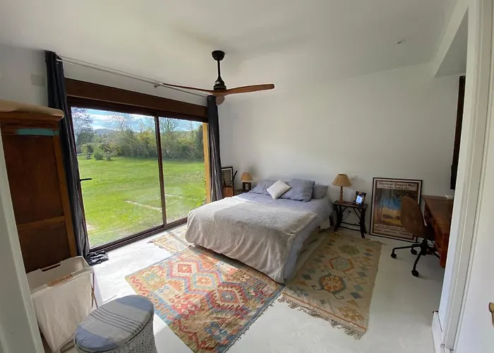 Casa Rural En El Pantano De Bolarque Primera Linea Del Lago