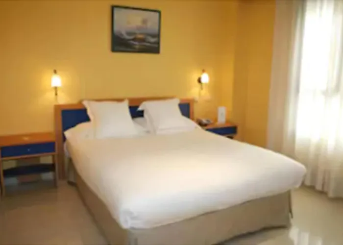 Hotel Villa De Pinto