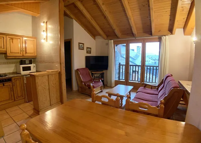 C11 - Apartamento Casa Llorgodo 2 - Villmor