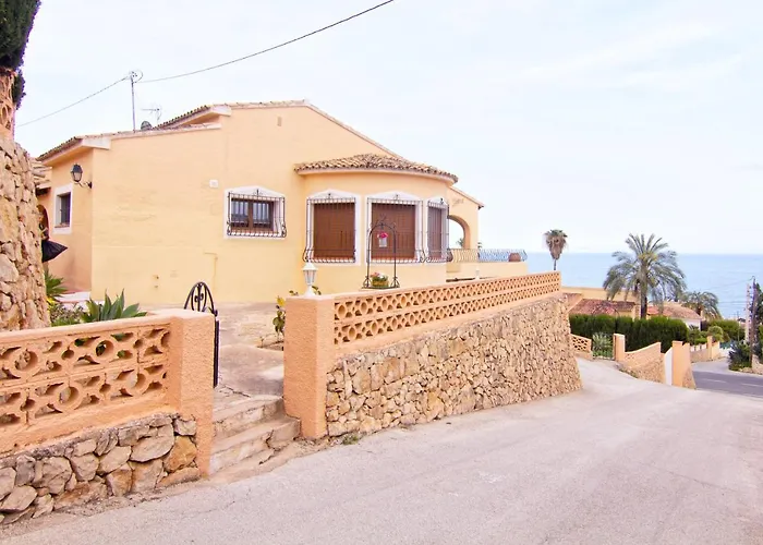 Villa Bassetes