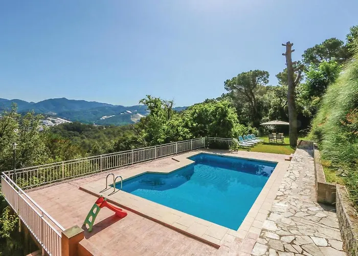 4 Bedroom Stunning Home In St Cebria De Vallalta